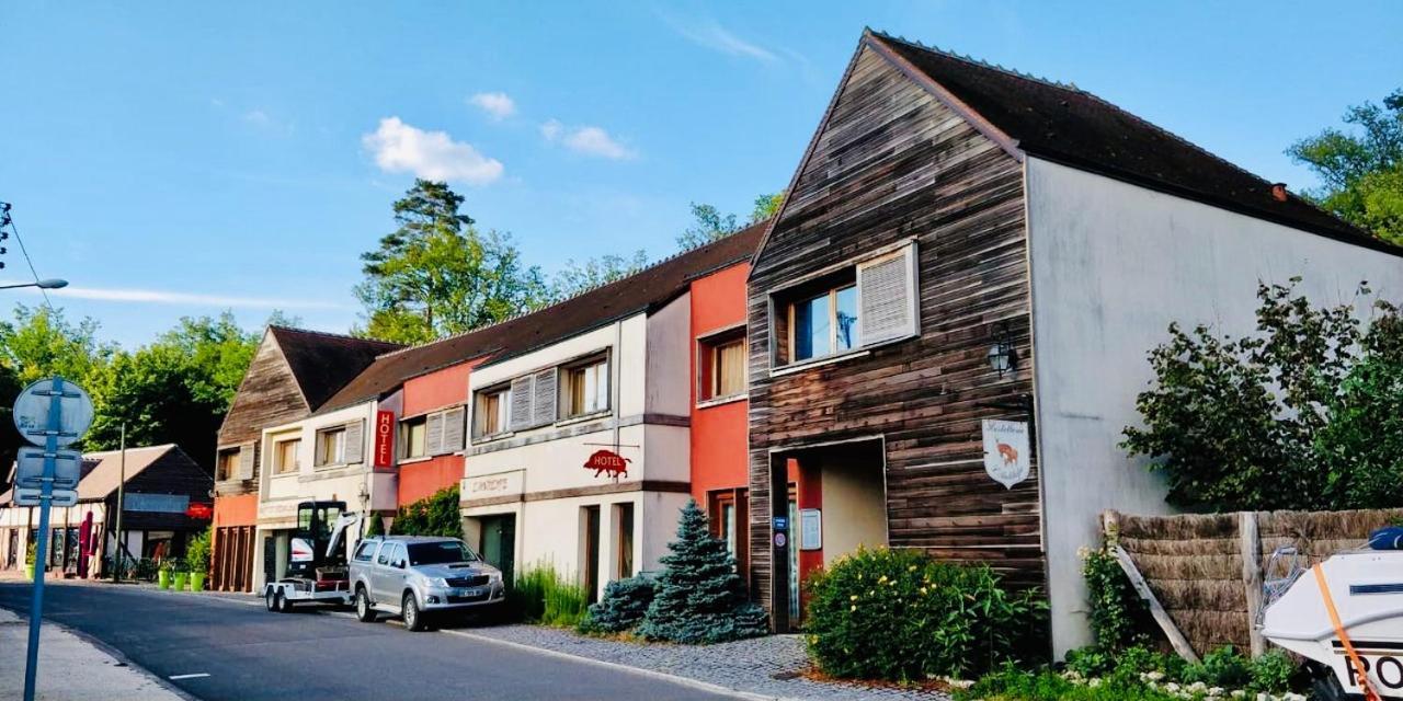 Hotel L'Antilope Nancay Exteriér fotografie
